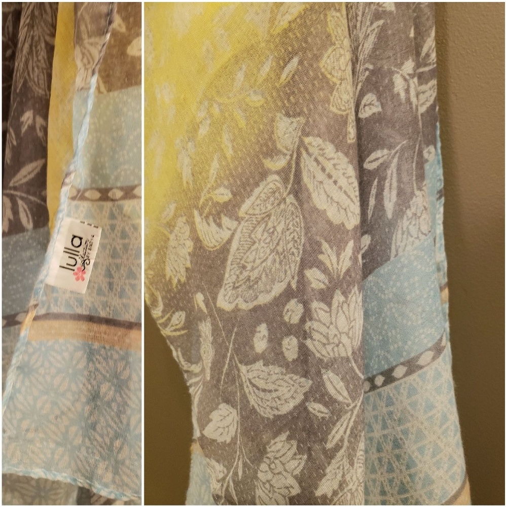 Scarf - Picture 2 of 4